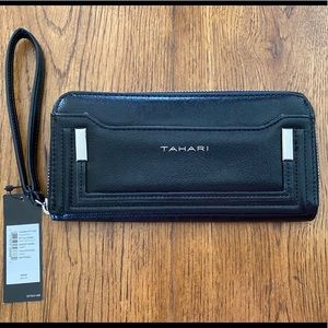 TAHARI Zip Around Wallet Wristlet New With Tags